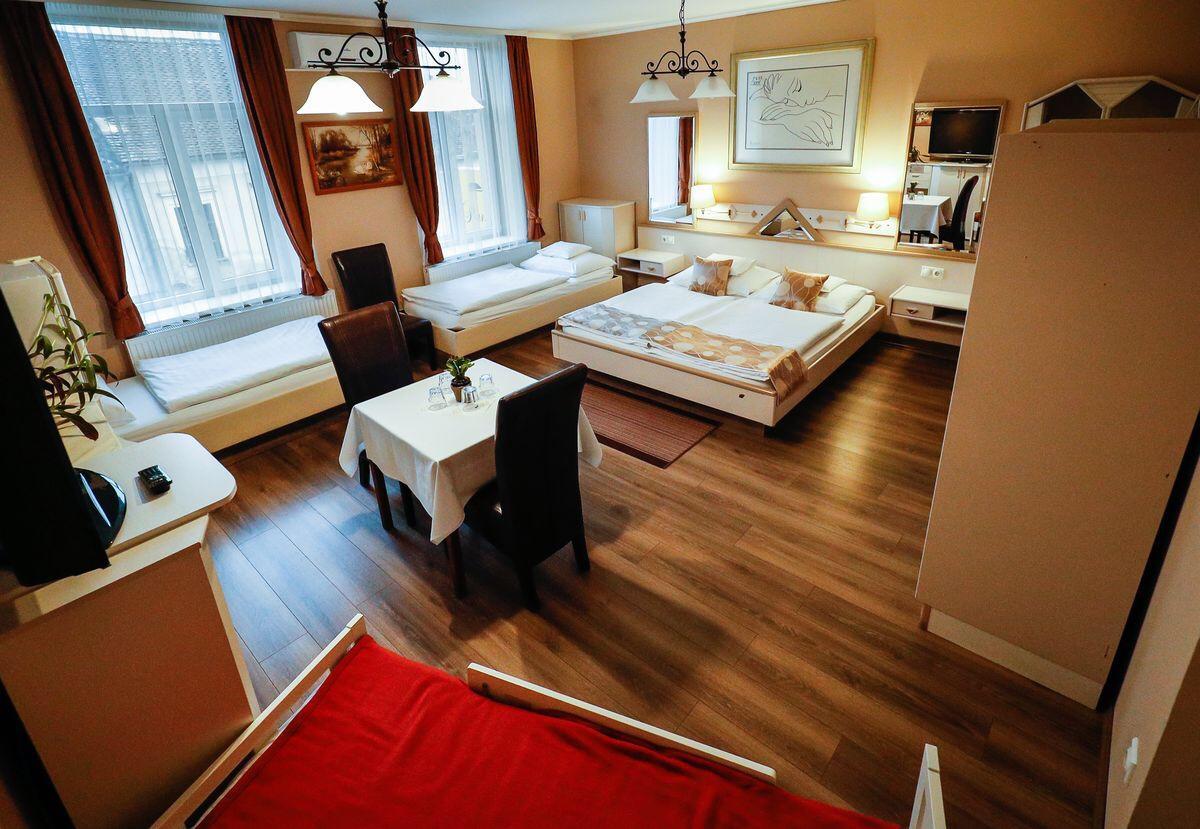 Bed and Breakfast Gőzmalom Étterem és Panzió Körmend Exterior foto