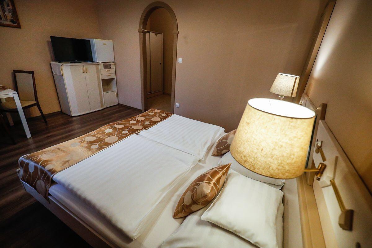 Bed and Breakfast Gőzmalom Étterem és Panzió Körmend Exterior foto
